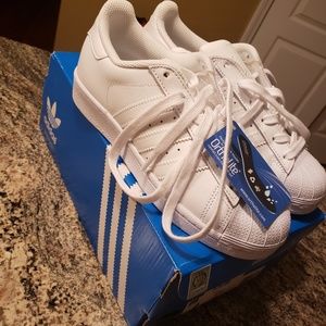 Adidas Superstar wht-on-wht YTH 4.0/WMN 6.5 6 1/2